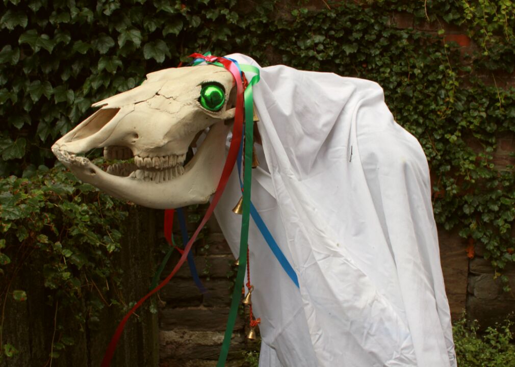 Wales: Mari Lwyd